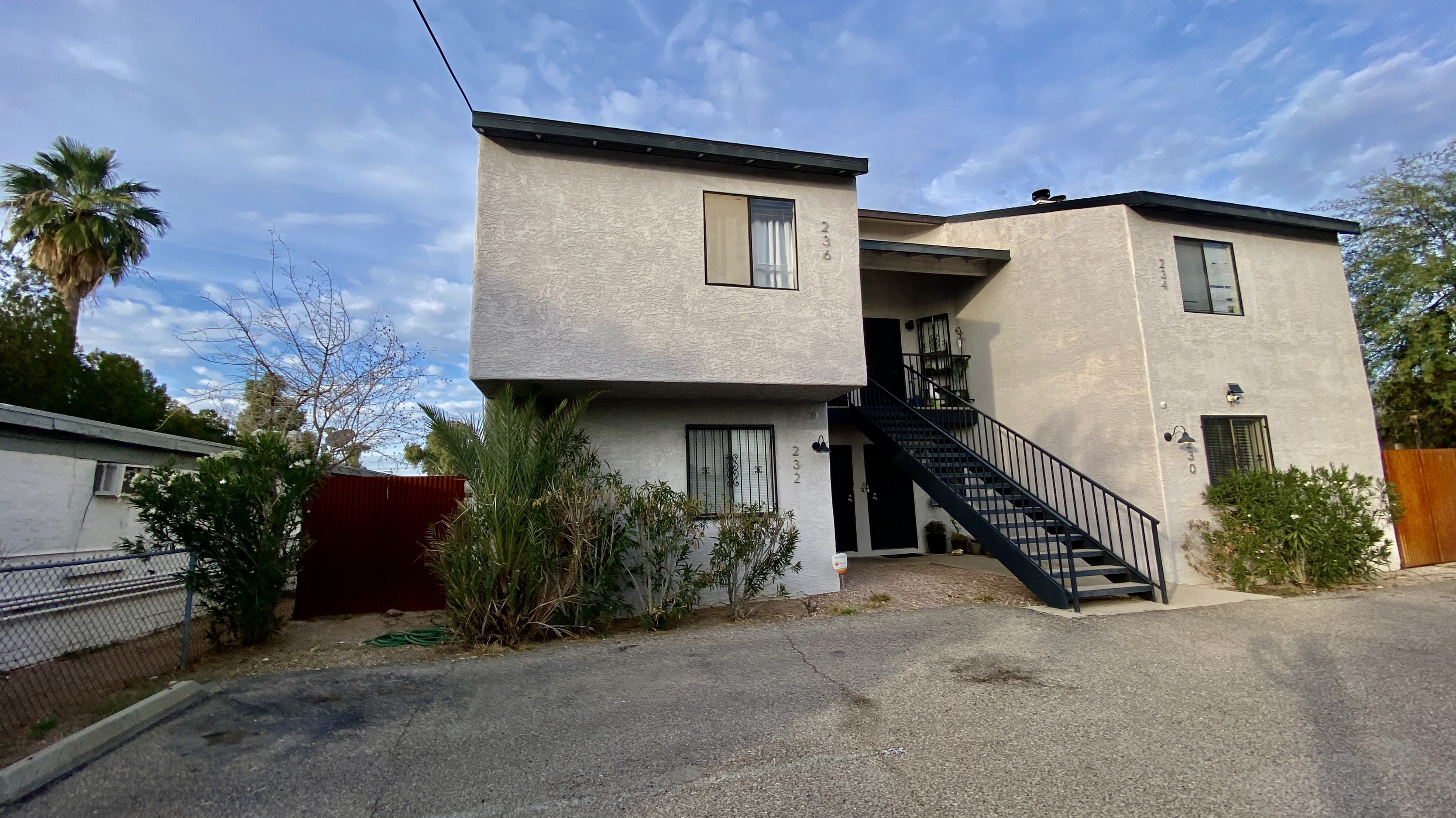 232 West Laguna Street - 1