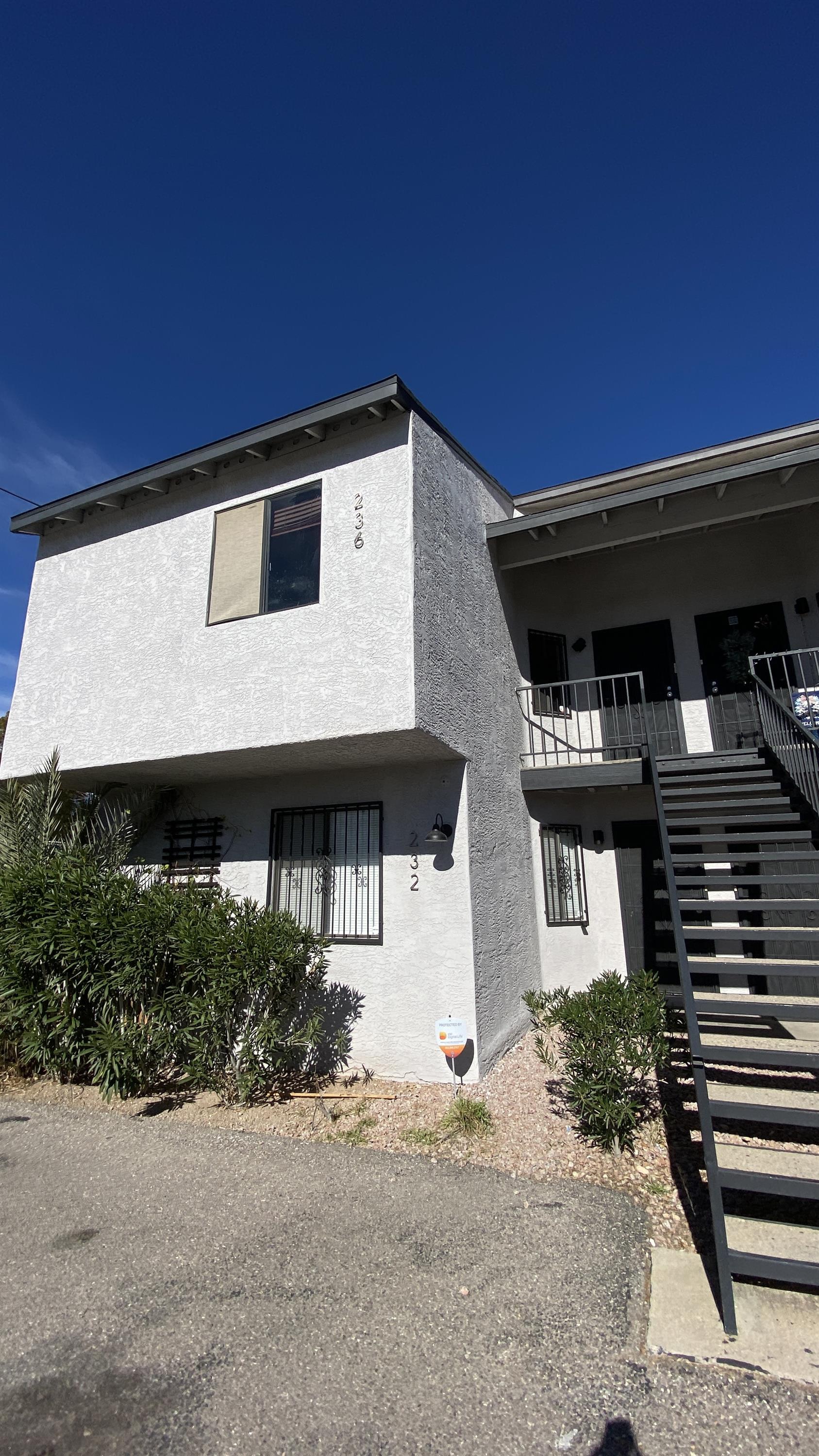 232 West Laguna Street - 1